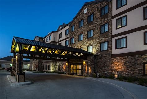 The 10 Best Grand Forks Hotels (From $75)